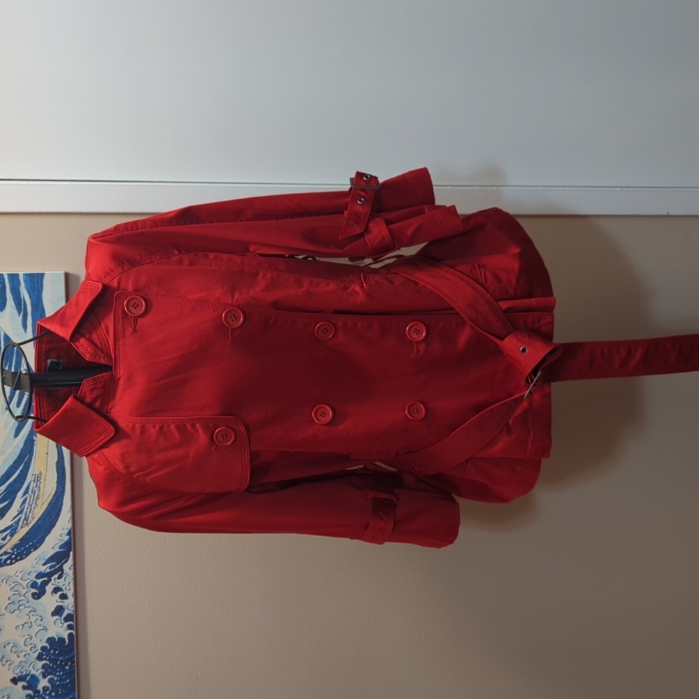 Red 3/4 sleeve coat